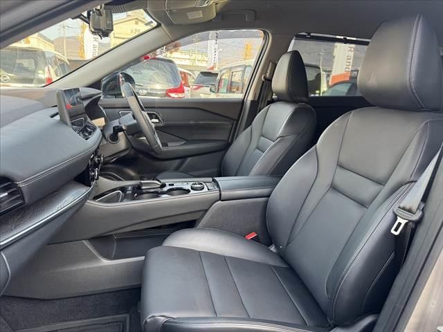 エクストレイル Ｇ　ｅ－４ＯＲＣＥ　禁煙車　４ＷＤ　２トーン　１２．３型ナビ　ルーフレール　プロパイロット　フルセグ　アラビュー　３６０度セーフティＡ　ＬＥＤヘッド　パワーバックドア　パワーシート　シートヒーター　純１９インチＡＷ（17枚目）