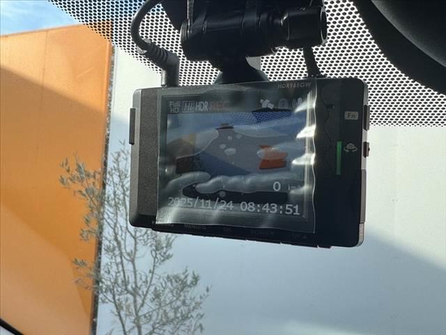 エクストレイル Ｇ　ｅ－４ＯＲＣＥ　禁煙車　４ＷＤ　２トーン　１２．３型ナビ　ルーフレール　プロパイロット　フルセグ　アラビュー　３６０度セーフティＡ　ＬＥＤヘッド　パワーバックドア　パワーシート　シートヒーター　純１９インチＡＷ（29枚目）