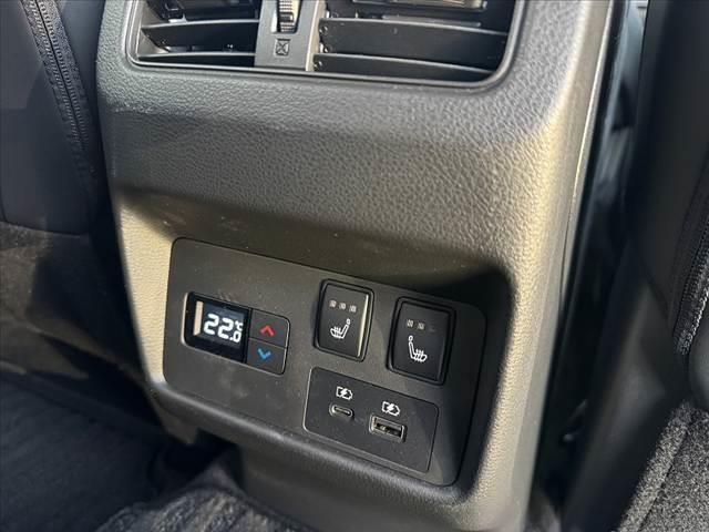 エクストレイル Ｇ　ｅ－４ＯＲＣＥ　禁煙車　４ＷＤ　２トーン　１２．３型ナビ　ルーフレール　プロパイロット　フルセグ　アラビュー　３６０度セーフティＡ　ＬＥＤヘッド　パワーバックドア　パワーシート　シートヒーター　純１９インチＡＷ（30枚目）