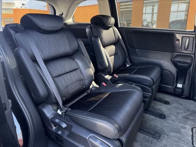 オデッセイ アブソルート・Ｘホンダセンシング　禁煙車　ホンダセンシング　８インチナビ　Ｂカメラ　フルセグＴＶ　フリップダウンモニター　ＬＥＤヘッド　純正１７ＡＷ　パワーシート　ＬＥＤルームランプ　カーテンエアバック　　パドルシフト（20枚目）