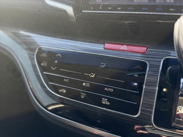 オデッセイ アブソルート・Ｘホンダセンシング　禁煙車　ホンダセンシング　８インチナビ　Ｂカメラ　フルセグＴＶ　フリップダウンモニター　ＬＥＤヘッド　純正１７ＡＷ　パワーシート　ＬＥＤルームランプ　カーテンエアバック　　パドルシフト（26枚目）