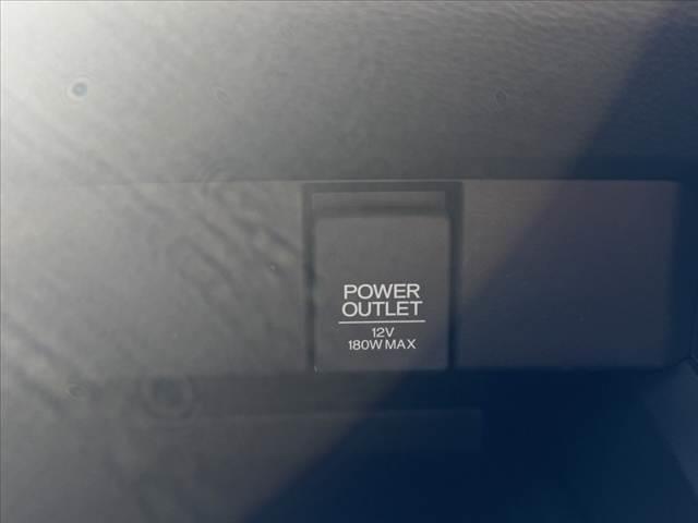 オデッセイ アブソルート・Ｘホンダセンシング　禁煙車　ホンダセンシング　８インチナビ　Ｂカメラ　フルセグＴＶ　フリップダウンモニター　ＬＥＤヘッド　純正１７ＡＷ　パワーシート　ＬＥＤルームランプ　カーテンエアバック　　パドルシフト（29枚目）