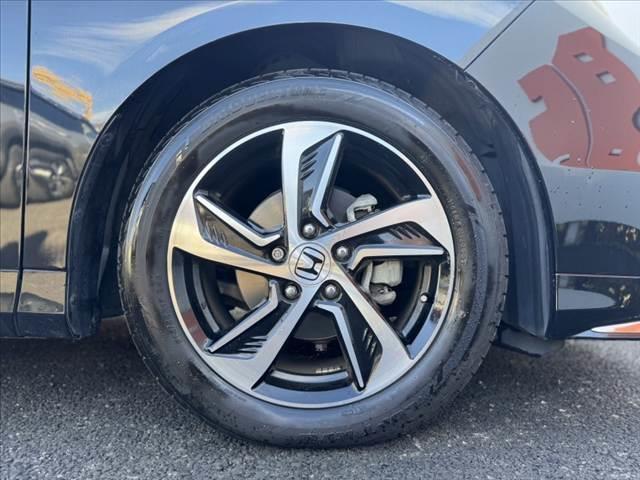 オデッセイ アブソルート・Ｘホンダセンシング　禁煙車　ホンダセンシング　８インチナビ　Ｂカメラ　フルセグＴＶ　フリップダウンモニター　ＬＥＤヘッド　純正１７ＡＷ　パワーシート　ＬＥＤルームランプ　カーテンエアバック　　パドルシフト（37枚目）