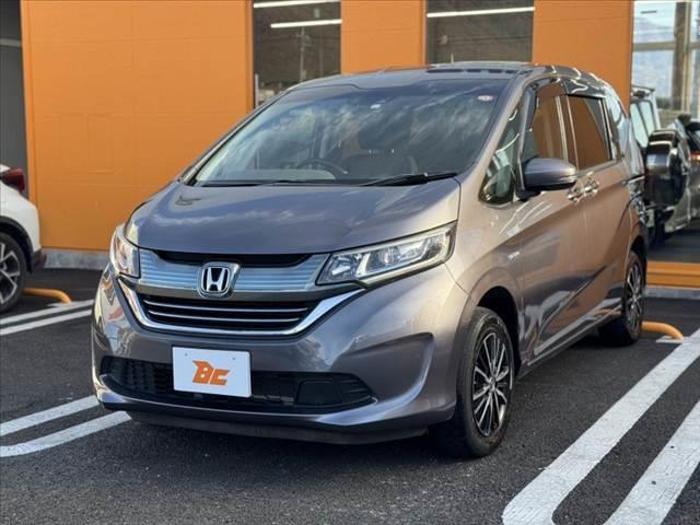 フリードハイブリッド ハイブリッド・Ｇホンダセンシング　禁煙車　ホンダセンシング　両電スラ　インターナビセット　Ｂカメラ　フルセグ　ＬＥＤヘッド　　シートヒーター　２列目キャプテンシート　ロールサンシェード　スマートキー　ＥＴＣ　ドラレコ　外１５ＡＷ（10枚目）