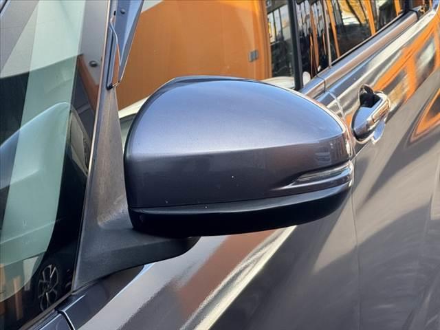 フリードハイブリッド ハイブリッド・Ｇホンダセンシング　禁煙車　ホンダセンシング　両電スラ　インターナビセット　Ｂカメラ　フルセグ　ＬＥＤヘッド　　シートヒーター　２列目キャプテンシート　ロールサンシェード　スマートキー　ＥＴＣ　ドラレコ　外１５ＡＷ（33枚目）