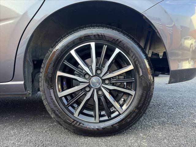 フリードハイブリッド ハイブリッド・Ｇホンダセンシング　禁煙車　ホンダセンシング　両電スラ　インターナビセット　Ｂカメラ　フルセグ　ＬＥＤヘッド　　シートヒーター　２列目キャプテンシート　ロールサンシェード　スマートキー　ＥＴＣ　ドラレコ　外１５ＡＷ（41枚目）