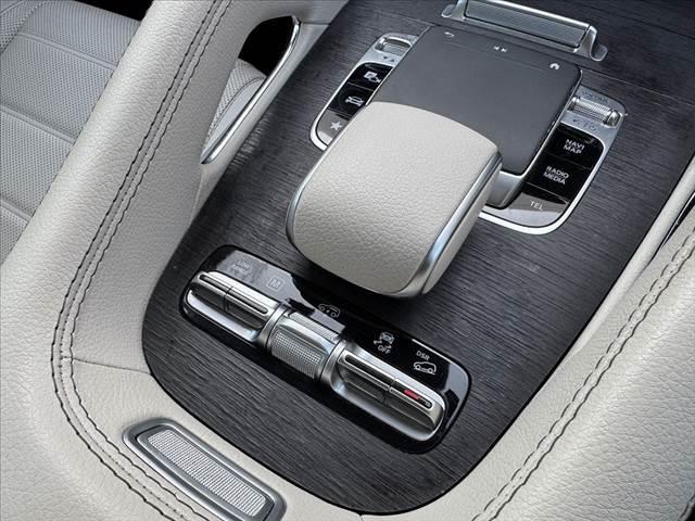 ＧＬＳ ＧＬＳ４００ｄ　４マチック　ＡＭＧライン　禁煙車　車検整備付　４ＷＤ　パノラミックスライディングルーフ　ベージュ革シート　レーダーセーフティＰＫＧ　ブルメスター　１２．３型ナビ　３６０度カメラ　Ｒモニター　ＬＥＤヘッド　パワーシート（28枚目）