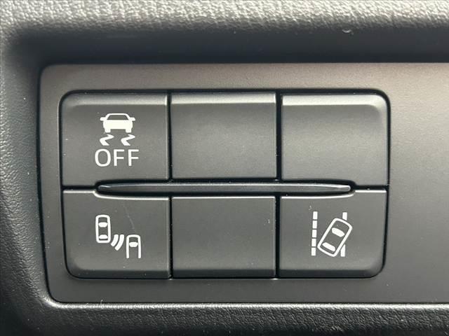 ロードスター Sスペシャルパッケージ 禁煙車 中期 6MT セーフティパッケージ 16インチAW ブリッドフルバケ 車高調 4点式ロールバー 機械式LSD 社外マフラー LEDヘッド オートライト アドバンスドキー 革巻きステ(6枚目)