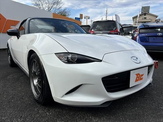 ロードスター Sスペシャルパッケージ 禁煙車 中期 6MT セーフティパッケージ 16インチAW ブリッドフルバケ 車高調 4点式ロールバー 機械式LSD 社外マフラー LEDヘッド オートライト アドバンスドキー 革巻きステ(8枚目)