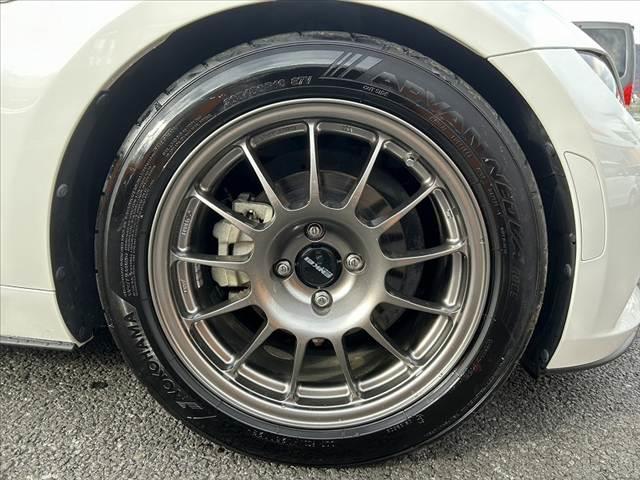 ロードスター Sスペシャルパッケージ 禁煙車 中期 6MT セーフティパッケージ 16インチAW ブリッドフルバケ 車高調 4点式ロールバー 機械式LSD 社外マフラー LEDヘッド オートライト アドバンスドキー 革巻きステ(37枚目)