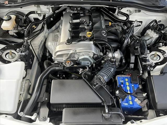 ロードスター Sスペシャルパッケージ 禁煙車 中期 6MT セーフティパッケージ 16インチAW ブリッドフルバケ 車高調 4点式ロールバー 機械式LSD 社外マフラー LEDヘッド オートライト アドバンスドキー 革巻きステ(48枚目)