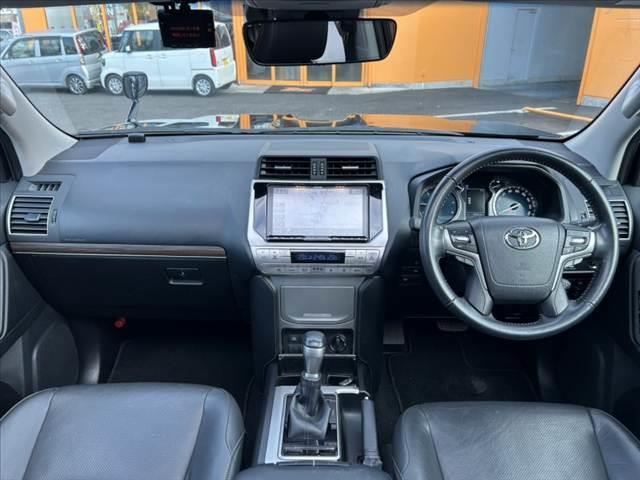 ランドクルーザープラド TX Lパッケージ 禁煙車 後期 ムーンルーフ ルーフレール OPアルミ 9インチナビ フルセグ Bカメラ HDMI パワーシート シートヒーター ベンチレーション LEDヘッド 電動格納シート クルコン ETC(2枚目)