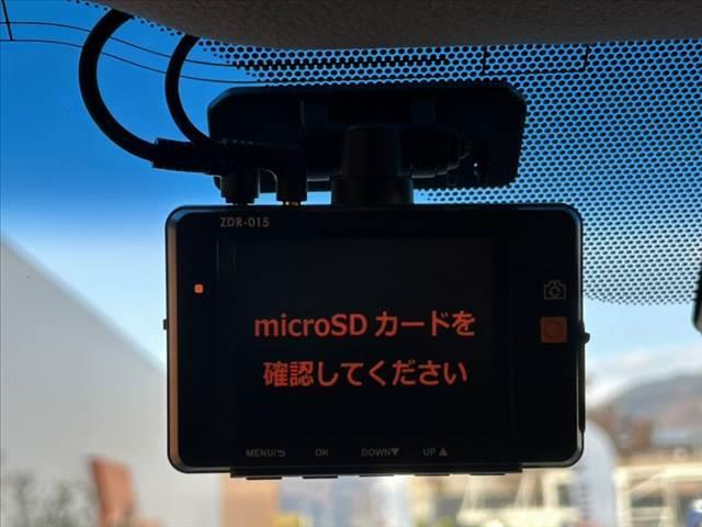 ランドクルーザープラド TX Lパッケージ 禁煙車 後期 ムーンルーフ ルーフレール OPアルミ 9インチナビ フルセグ Bカメラ HDMI パワーシート シートヒーター ベンチレーション LEDヘッド 電動格納シート クルコン ETC(5枚目)