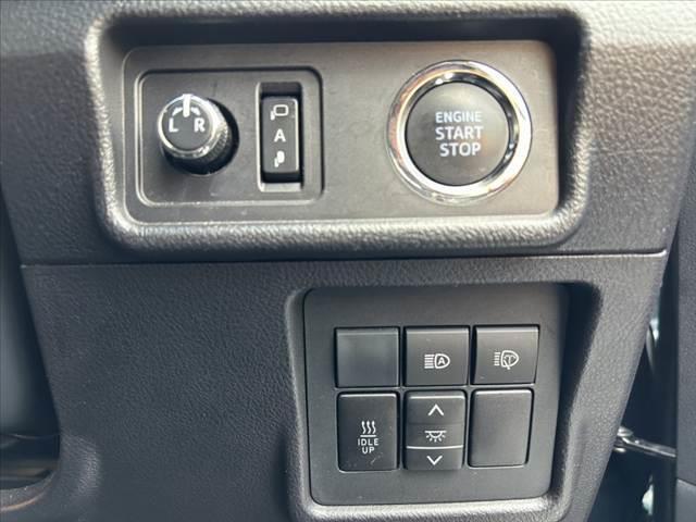 ランドクルーザープラド TX Lパッケージ 禁煙車 後期 ムーンルーフ ルーフレール OPアルミ 9インチナビ フルセグ Bカメラ HDMI パワーシート シートヒーター ベンチレーション LEDヘッド 電動格納シート クルコン ETC(28枚目)