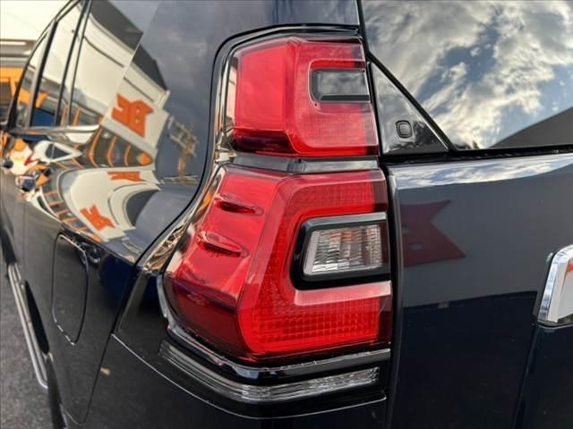 ランドクルーザープラド TX Lパッケージ 禁煙車 後期 ムーンルーフ ルーフレール OPアルミ 9インチナビ フルセグ Bカメラ HDMI パワーシート シートヒーター ベンチレーション LEDヘッド 電動格納シート クルコン ETC(35枚目)