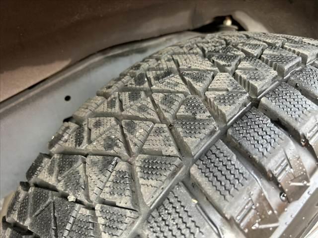 ランドクルーザープラド TX Lパッケージ 禁煙車 後期 ムーンルーフ ルーフレール OPアルミ 9インチナビ フルセグ Bカメラ HDMI パワーシート シートヒーター ベンチレーション LEDヘッド 電動格納シート クルコン ETC(40枚目)