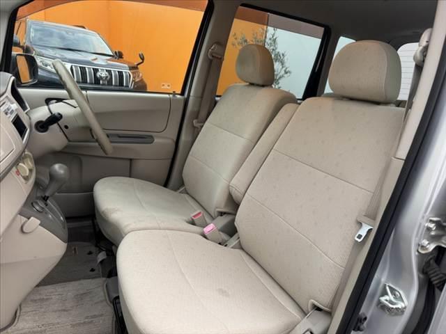ステラ 　禁煙車　車検整備付　オーディオ　キーレスキー　電格ミラー　レベライザー　１２Ｖソケット　プライバシーガラス　ウレタン製ステア　ＳＲＳエアバック　外１４インチＡＷ　オートエアコン　シートリフター（17枚目）