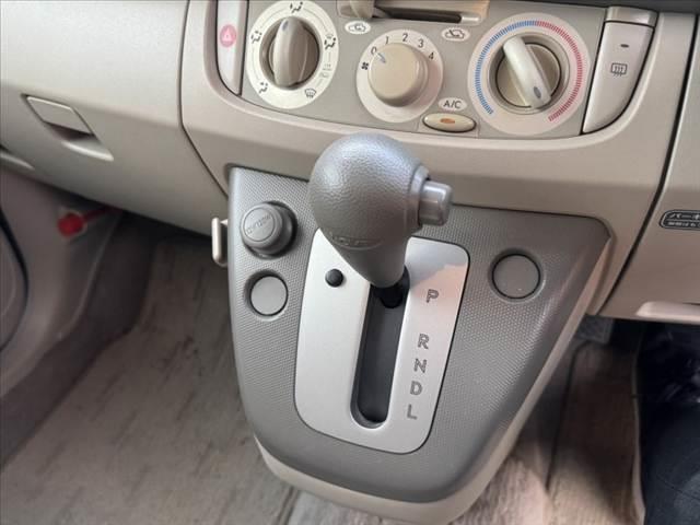 ステラ 　禁煙車　車検整備付　オーディオ　キーレスキー　電格ミラー　レベライザー　１２Ｖソケット　プライバシーガラス　ウレタン製ステア　ＳＲＳエアバック　外１４インチＡＷ　オートエアコン　シートリフター（25枚目）