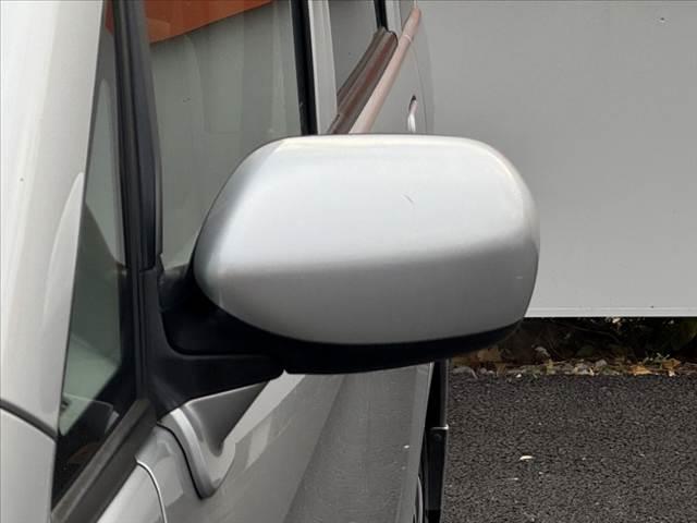 ステラ 　禁煙車　車検整備付　オーディオ　キーレスキー　電格ミラー　レベライザー　１２Ｖソケット　プライバシーガラス　ウレタン製ステア　ＳＲＳエアバック　外１４インチＡＷ　オートエアコン　シートリフター（33枚目）