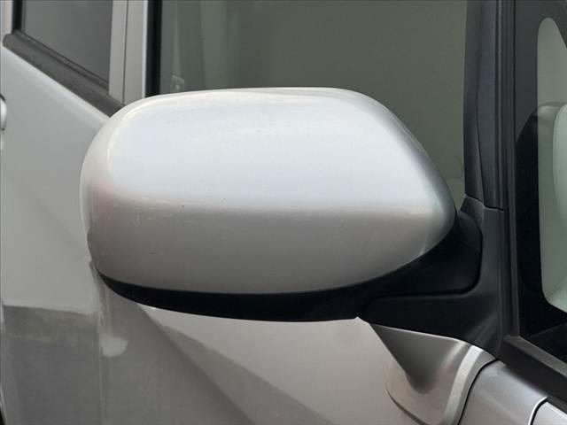 ステラ 　禁煙車　車検整備付　オーディオ　キーレスキー　電格ミラー　レベライザー　１２Ｖソケット　プライバシーガラス　ウレタン製ステア　ＳＲＳエアバック　外１４インチＡＷ　オートエアコン　シートリフター（34枚目）