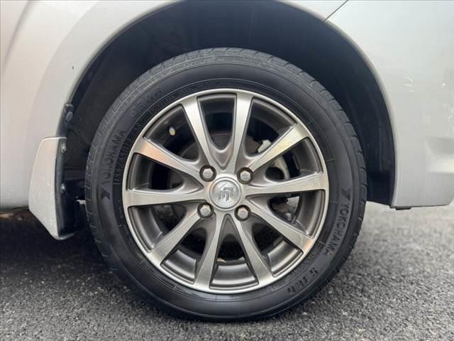 ステラ 　禁煙車　車検整備付　オーディオ　キーレスキー　電格ミラー　レベライザー　１２Ｖソケット　プライバシーガラス　ウレタン製ステア　ＳＲＳエアバック　外１４インチＡＷ　オートエアコン　シートリフター（37枚目）