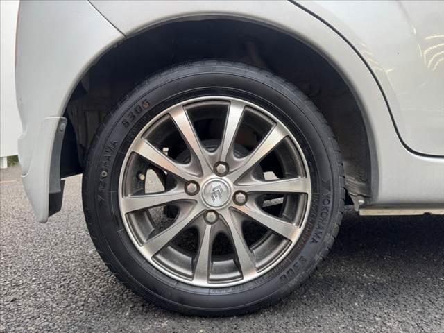 ステラ 　禁煙車　車検整備付　オーディオ　キーレスキー　電格ミラー　レベライザー　１２Ｖソケット　プライバシーガラス　ウレタン製ステア　ＳＲＳエアバック　外１４インチＡＷ　オートエアコン　シートリフター（43枚目）