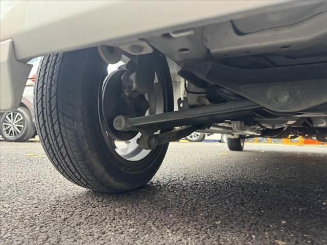 ステラ 　禁煙車　車検整備付　オーディオ　キーレスキー　電格ミラー　レベライザー　１２Ｖソケット　プライバシーガラス　ウレタン製ステア　ＳＲＳエアバック　外１４インチＡＷ　オートエアコン　シートリフター（46枚目）