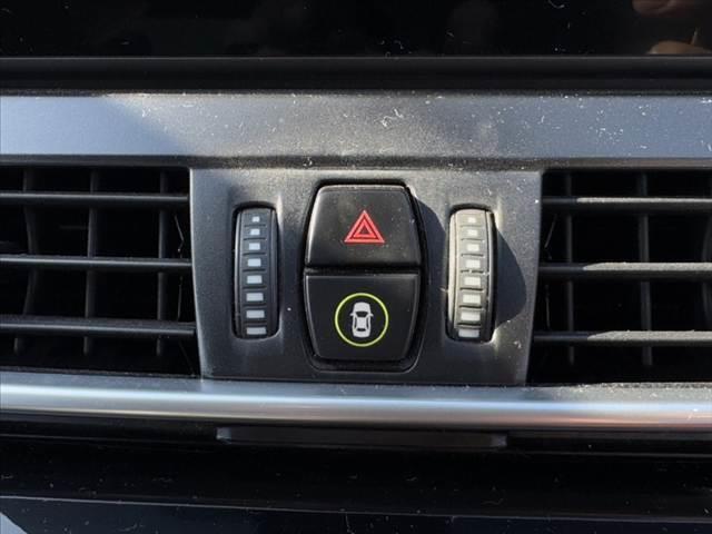 ２シリーズ ２１８ｄクロスカントリー　禁煙車　４ＷＤ　８．８型ナビ　Ｐバックドア　アクティブクルコン　パーキングサポート　ドライビングアシスト　ＬＥＤヘッド　ルーフレール　ＥＴＣ　合皮シート　シートヒーター　革巻ステ　コンフォートアクセス（28枚目）