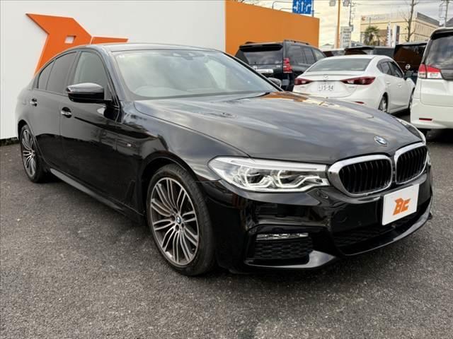 ５シリーズ ５３０ｉ　Ｍスポーツ　禁煙車　革シート　１０．２インチナビ　全方位モニター　フルセグ　パーキングアシスト＋　ドライビングアシスト＋　ＬＥＤヘッド　Ｐシート　シートヒーター　Ｐトランク　純１９インチＡＷ　ドラレコ　ＥＴＣ（8枚目）