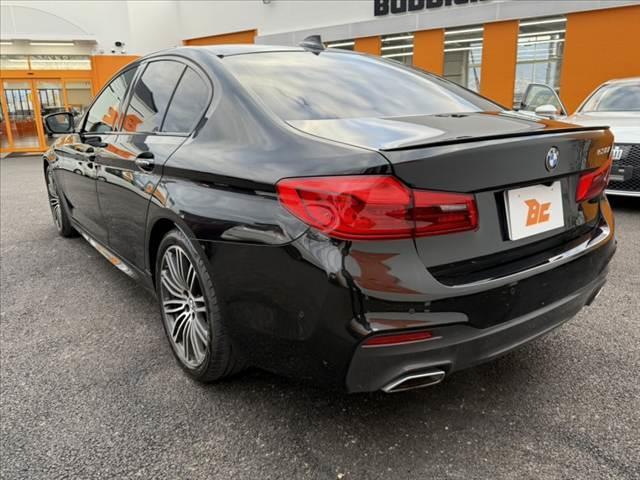 ５シリーズ ５３０ｉ　Ｍスポーツ　禁煙車　革シート　１０．２インチナビ　全方位モニター　フルセグ　パーキングアシスト＋　ドライビングアシスト＋　ＬＥＤヘッド　Ｐシート　シートヒーター　Ｐトランク　純１９インチＡＷ　ドラレコ　ＥＴＣ（13枚目）