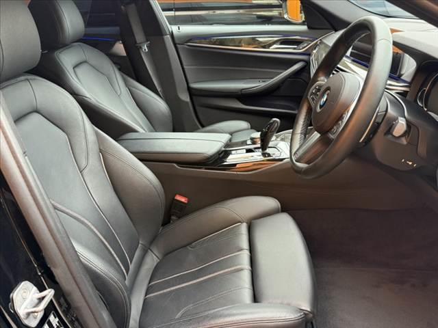 ５シリーズ ５３０ｉ　Ｍスポーツ　禁煙車　革シート　１０．２インチナビ　全方位モニター　フルセグ　パーキングアシスト＋　ドライビングアシスト＋　ＬＥＤヘッド　Ｐシート　シートヒーター　Ｐトランク　純１９インチＡＷ　ドラレコ　ＥＴＣ（16枚目）