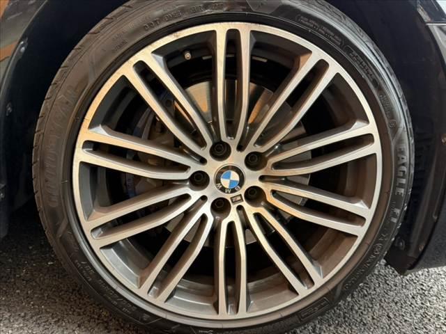 ５シリーズ ５３０ｉ　Ｍスポーツ　禁煙車　革シート　１０．２インチナビ　全方位モニター　フルセグ　パーキングアシスト＋　ドライビングアシスト＋　ＬＥＤヘッド　Ｐシート　シートヒーター　Ｐトランク　純１９インチＡＷ　ドラレコ　ＥＴＣ（39枚目）