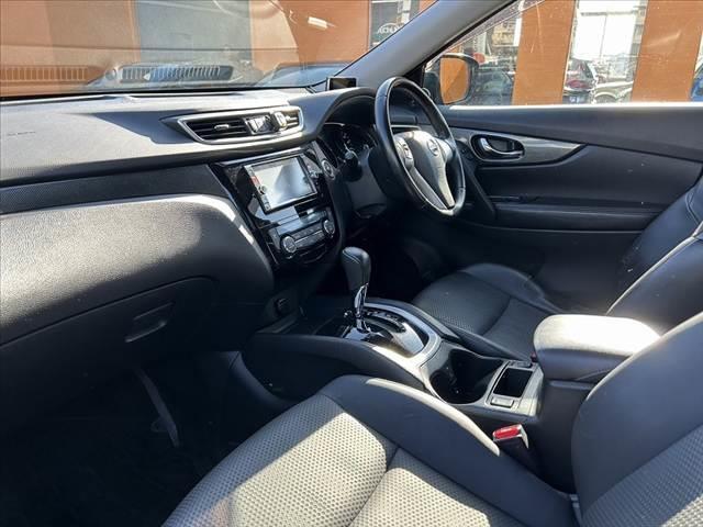 エクストレイル 20X エマージェンシーブレーキパッケージ 禁煙車 LEDヘッド エマブレ 純正ナビ フルセグ バックカメラ インテリキー オートライト フォグ シートヒーター 純正17インチAW 革巻きステ ステリモ ETC ドラレコ WSRSエアバック(17枚目)