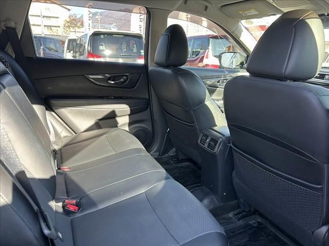 エクストレイル 20X エマージェンシーブレーキパッケージ 禁煙車 LEDヘッド エマブレ 純正ナビ フルセグ バックカメラ インテリキー オートライト フォグ シートヒーター 純正17インチAW 革巻きステ ステリモ ETC ドラレコ WSRSエアバック(19枚目)