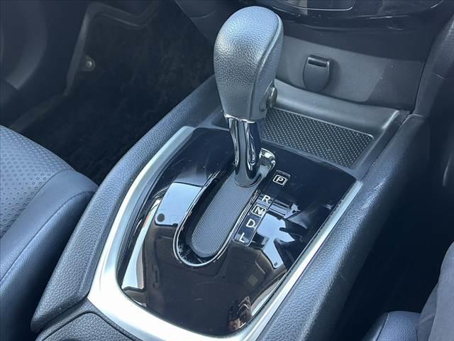 エクストレイル 20X エマージェンシーブレーキパッケージ 禁煙車 LEDヘッド エマブレ 純正ナビ フルセグ バックカメラ インテリキー オートライト フォグ シートヒーター 純正17インチAW 革巻きステ ステリモ ETC ドラレコ WSRSエアバック(24枚目)