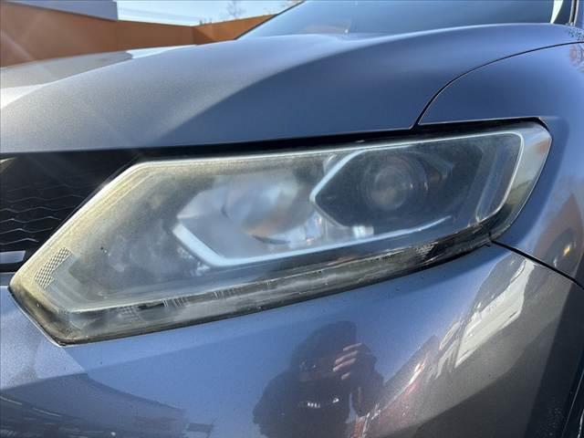 エクストレイル 20X エマージェンシーブレーキパッケージ 禁煙車 LEDヘッド エマブレ 純正ナビ フルセグ バックカメラ インテリキー オートライト フォグ シートヒーター 純正17インチAW 革巻きステ ステリモ ETC ドラレコ WSRSエアバック(34枚目)