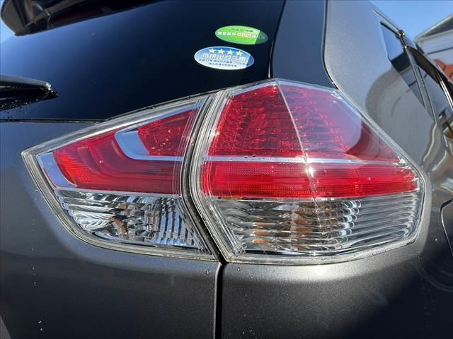 エクストレイル 20X エマージェンシーブレーキパッケージ 禁煙車 LEDヘッド エマブレ 純正ナビ フルセグ バックカメラ インテリキー オートライト フォグ シートヒーター 純正17インチAW 革巻きステ ステリモ ETC ドラレコ WSRSエアバック(36枚目)