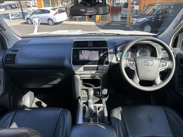 ランドクルーザープラド ＴＸ　禁煙車後期　サンルーフ　純正ナビ　フルセグＴＶ　ルーフレール　バックカメラ　ブルートゥース　ＬＤＡ　レーダークルーズ　ＬＥＤヘッドライト＆フォグ　リアスモークフィルム　シートカバー　スマートキー２個（2枚目）