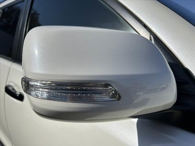 ランドクルーザープラド ＴＸ　禁煙車後期　サンルーフ　純正ナビ　フルセグＴＶ　ルーフレール　バックカメラ　ブルートゥース　ＬＤＡ　レーダークルーズ　ＬＥＤヘッドライト＆フォグ　リアスモークフィルム　シートカバー　スマートキー２個（31枚目）