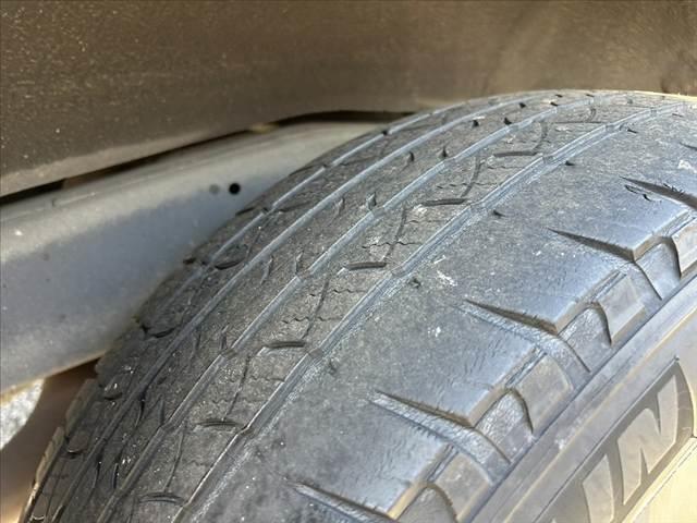 ランドクルーザープラド ＴＸ　禁煙車後期　サンルーフ　純正ナビ　フルセグＴＶ　ルーフレール　バックカメラ　ブルートゥース　ＬＤＡ　レーダークルーズ　ＬＥＤヘッドライト＆フォグ　リアスモークフィルム　シートカバー　スマートキー２個（40枚目）