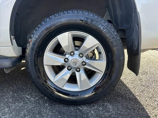 ランドクルーザープラド ＴＸ　禁煙車後期　サンルーフ　純正ナビ　フルセグＴＶ　ルーフレール　バックカメラ　ブルートゥース　ＬＤＡ　レーダークルーズ　ＬＥＤヘッドライト＆フォグ　リアスモークフィルム　シートカバー　スマートキー２個（41枚目）