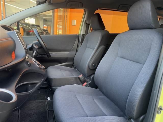 シエンタ Ｇ　禁煙車　車検整備付　両電スラ　純ナビ　フルセグ　Ｂカメラ　ＢＴ　シートヒーター　ＬＥＤヘッド　プッシュスタート　イモビ　革巻ステア　Ａハイビーム　ステアスイッチ　ＴＦＴカラーディスプレイ（17枚目）