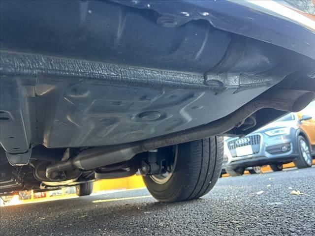 ヴォクシー ハイブリッドＸ　禁煙車　車検整備付　９インチナビ　フルセグ　バックカメラ　電スラ　スマートキー　ＬＥＤヘッド　Ａライト　プッシュスタート　サイドテーブル　イージークローザー　シートバックポケット　ステリモ　ＥＴＣ（47枚目）