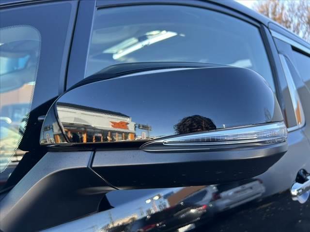 アルファード 2.5S Cパッケージ 禁煙車 車検整備付 後期 モデリスタ ムーンルーフ 9型ナビ デジタルインナーミラー BSM 置くだけ充電 フルセグ Bカメラ 3眼LEDヘッド 合皮シート 快適温熱シート パワーシート(32枚目)