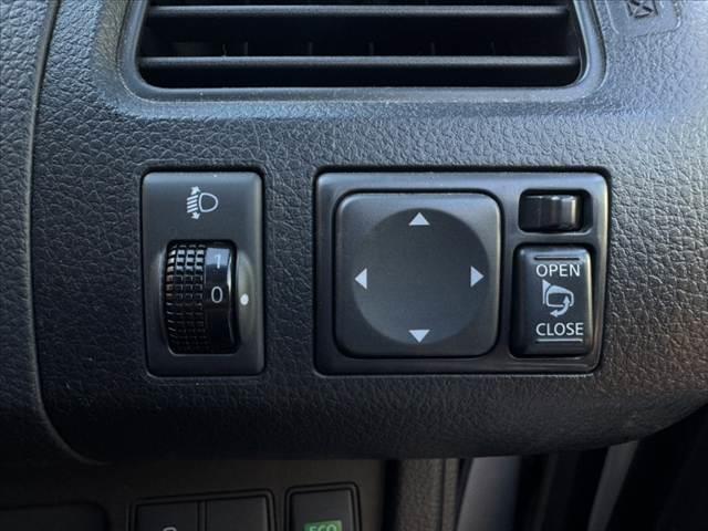 セレナ 20X S-ハイブリッド 禁煙車 車検整備付 後期 Pスライドドア 純正ナビ Bカメラ フルセグ スマートキー レーンキープ クルコン 横滑り防止 電格ミラー ミラーウィンカー ウレタン製ステ Aライト Rオートエアコン★(23枚目)