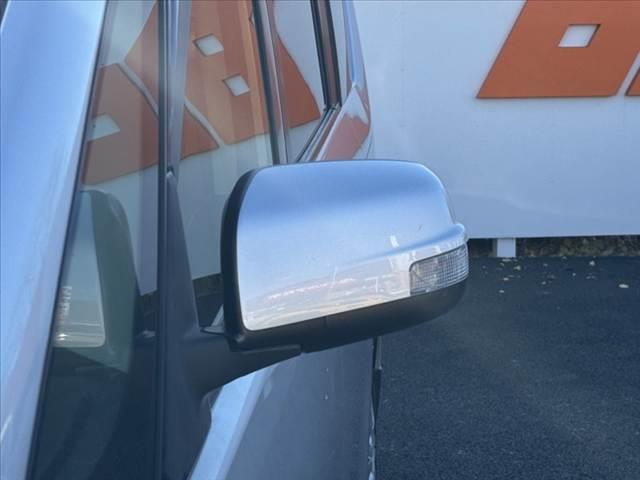 セレナ 20X S-ハイブリッド 禁煙車 車検整備付 後期 Pスライドドア 純正ナビ Bカメラ フルセグ スマートキー レーンキープ クルコン 横滑り防止 電格ミラー ミラーウィンカー ウレタン製ステ Aライト Rオートエアコン★(33枚目)