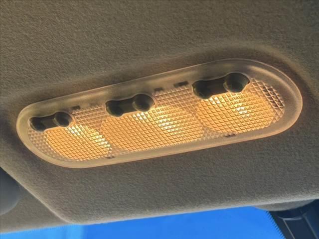 セレナ 20S 禁煙車 車検整備付 後期 ナビ BT リモコンキー オートライト ハロゲンヘッド フォグランプ オートエアコン リアクーラー 電格ミラー ウィンカーミラー SRSエアバック ウレタン製ステア VDC(26枚目)