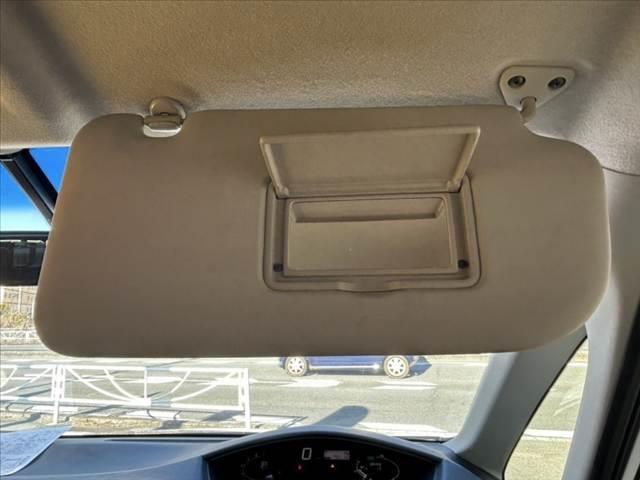 セレナ 20S 禁煙車 車検整備付 後期 ナビ BT リモコンキー オートライト ハロゲンヘッド フォグランプ オートエアコン リアクーラー 電格ミラー ウィンカーミラー SRSエアバック ウレタン製ステア VDC(27枚目)