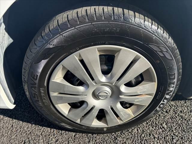 セレナ 20S 禁煙車 車検整備付 後期 ナビ BT リモコンキー オートライト ハロゲンヘッド フォグランプ オートエアコン リアクーラー 電格ミラー ウィンカーミラー SRSエアバック ウレタン製ステア VDC(41枚目)