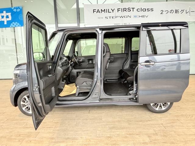 大きな開口で乗り降り楽々です